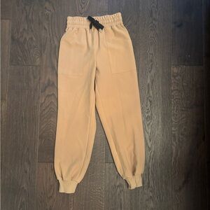 NWOT- Zara Tan cuffed Pant